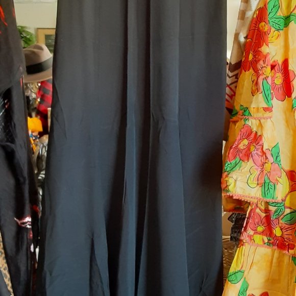 VALENTINO COUTURE BLACK SILK MAXI SKIRT WITH FLUTED BOTTOM SIZE 8 27" WAIST - Picture 4 of 7